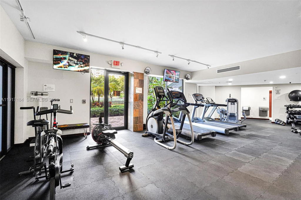 Real estate property located at 3300 191st St #1007, Miami-dade, Parc Central Aventura Sou, Aventura, FL
