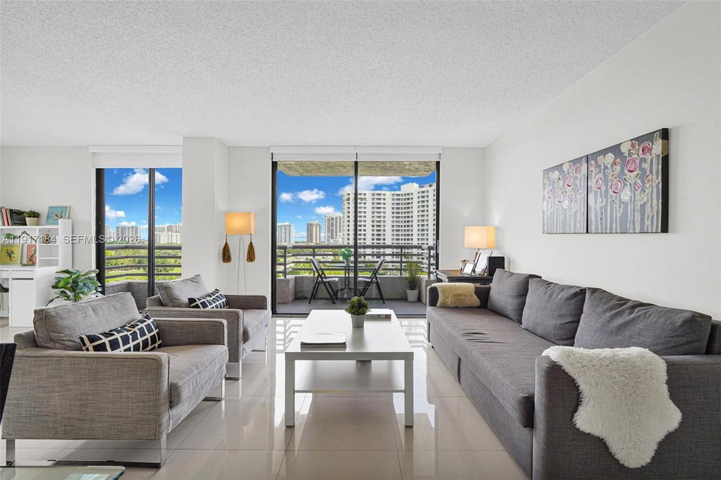 Real estate property located at 3300 191st St #1007, Miami-dade, Parc Central Aventura Sou, Aventura, FL