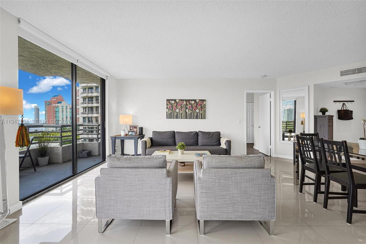Real estate property located at 3300 191st St #1007, Miami-dade, Parc Central Aventura Sou, Aventura, FL