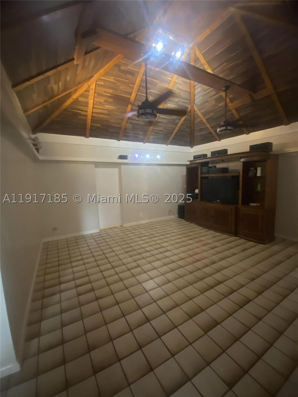Real estate property located at 4802 Bayberry Ln, Broward, Woodlands Sec One-phase O, Tamarac, FL