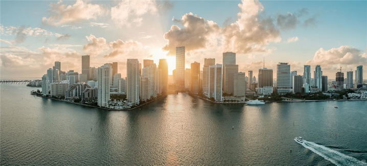Real estate property located at 99 5th St UPH7201, Miami-dade, Baccarat Residences, Miami, FL