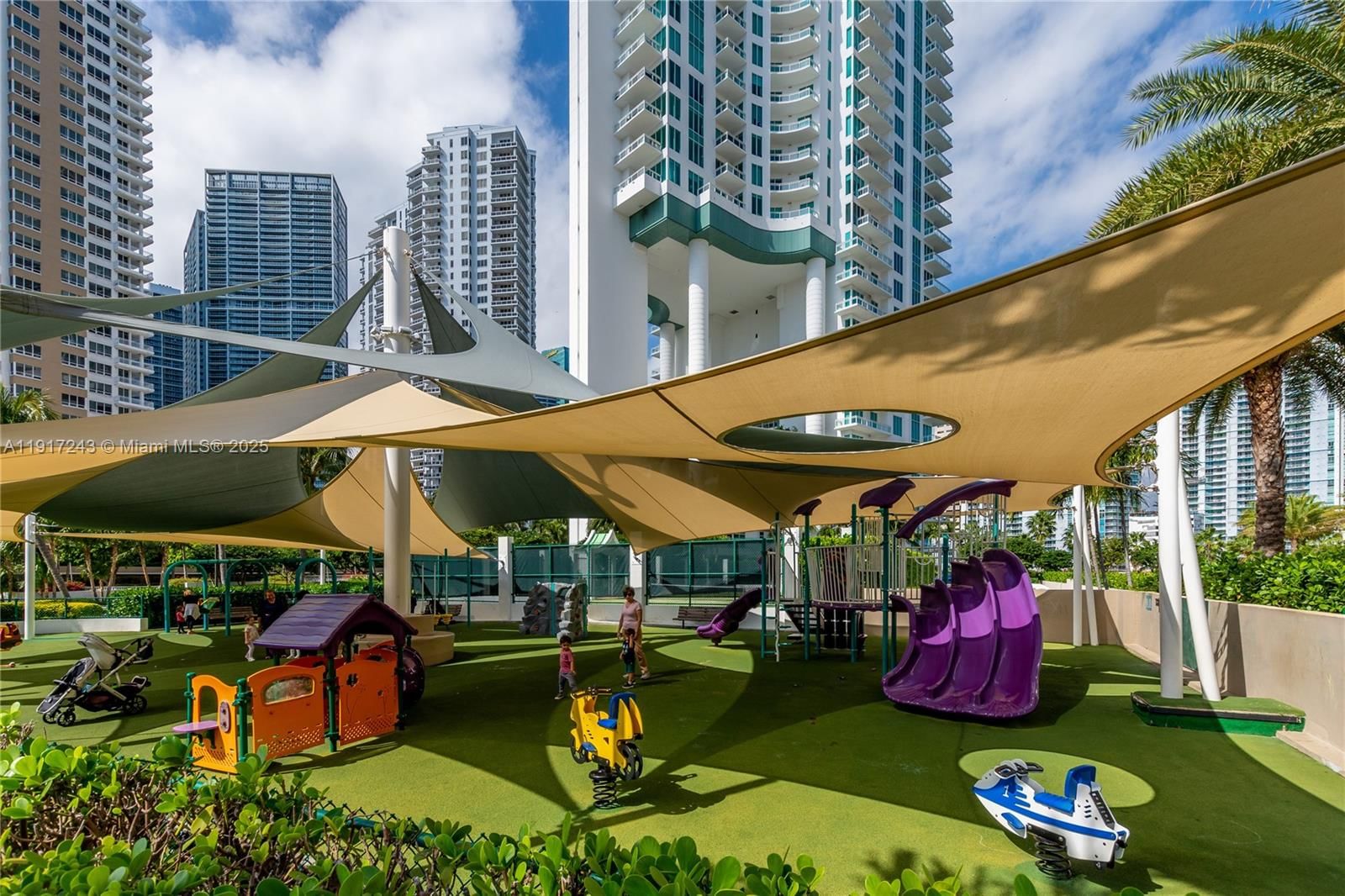 Real estate property located at 801 Brickell Key Blvd #3211, Miami-dade, Courts Brickell Key Condo, Miami, FL