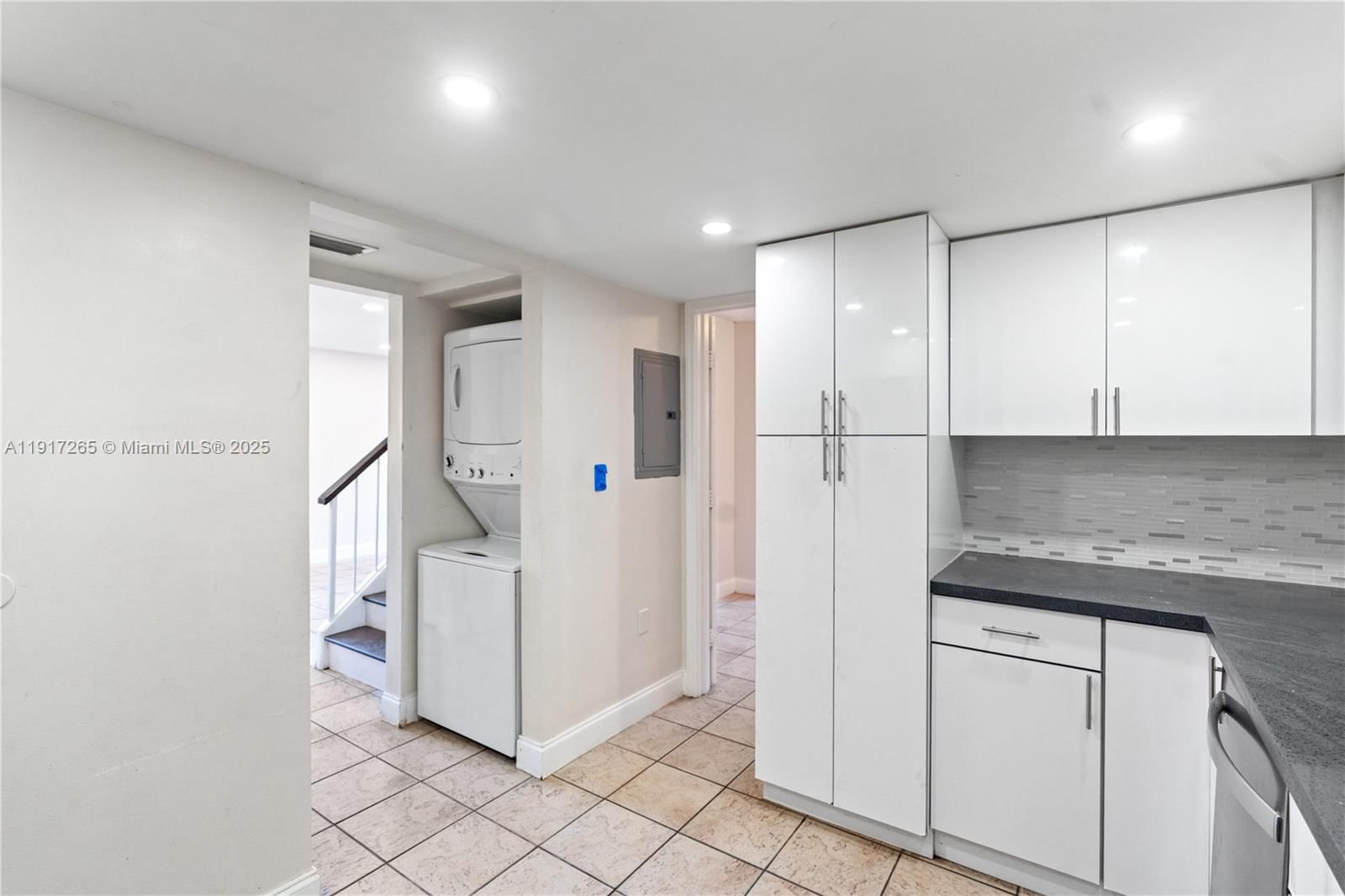 Real estate property located at 6241 116th Pl B, Miami-dade, Snapper Village Condo Pha, Miami, FL
