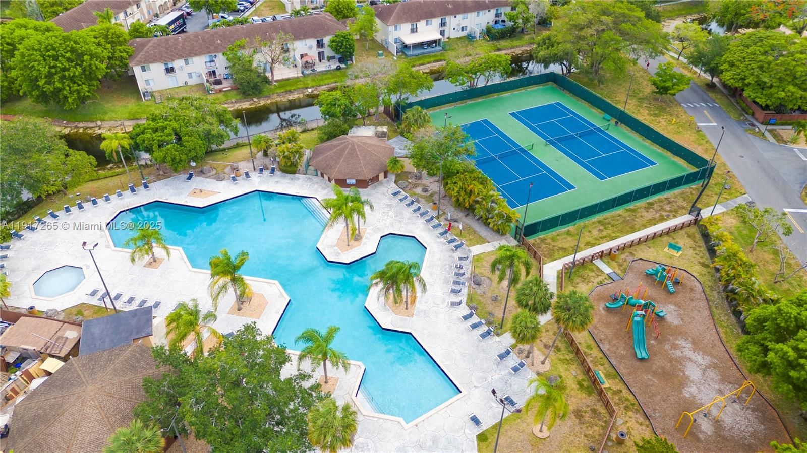 Real estate property located at 6241 116th Pl B, Miami-dade, Snapper Village Condo Pha, Miami, FL
