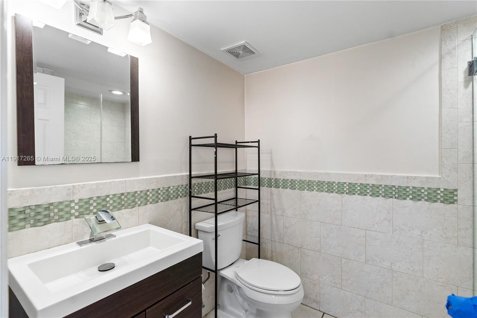 Real estate property located at 6241 116th Pl B, Miami-dade, Snapper Village Condo Pha, Miami, FL