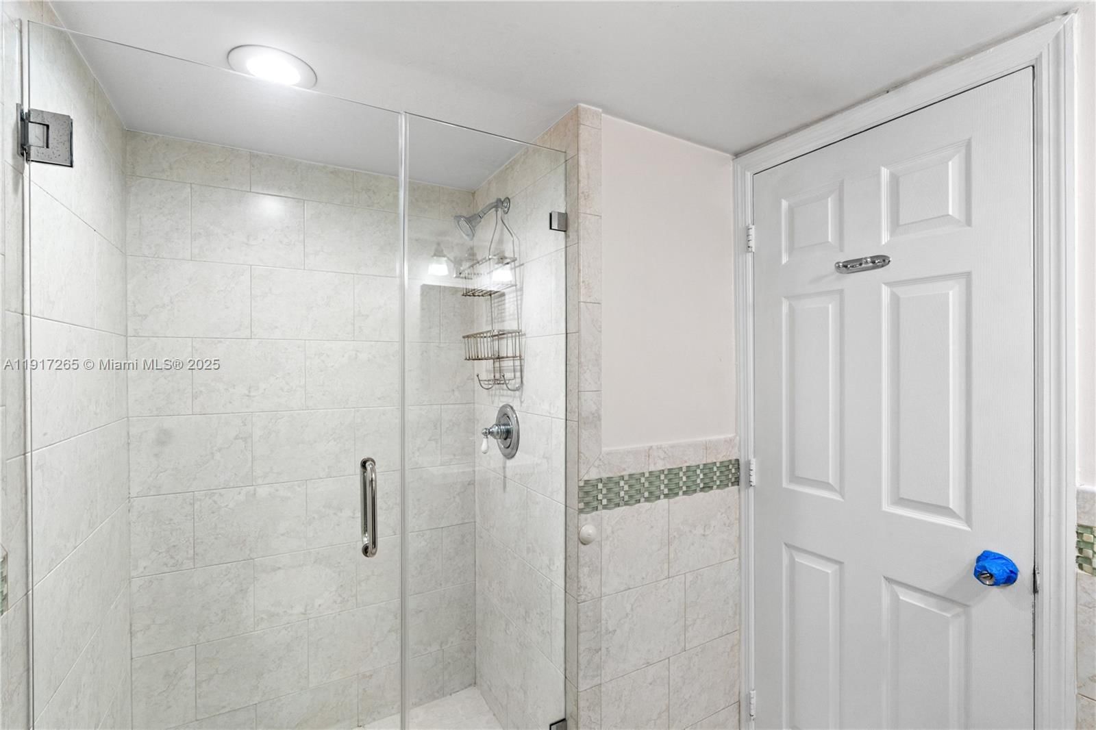 Real estate property located at 6241 116th Pl B, Miami-dade, Snapper Village Condo Pha, Miami, FL