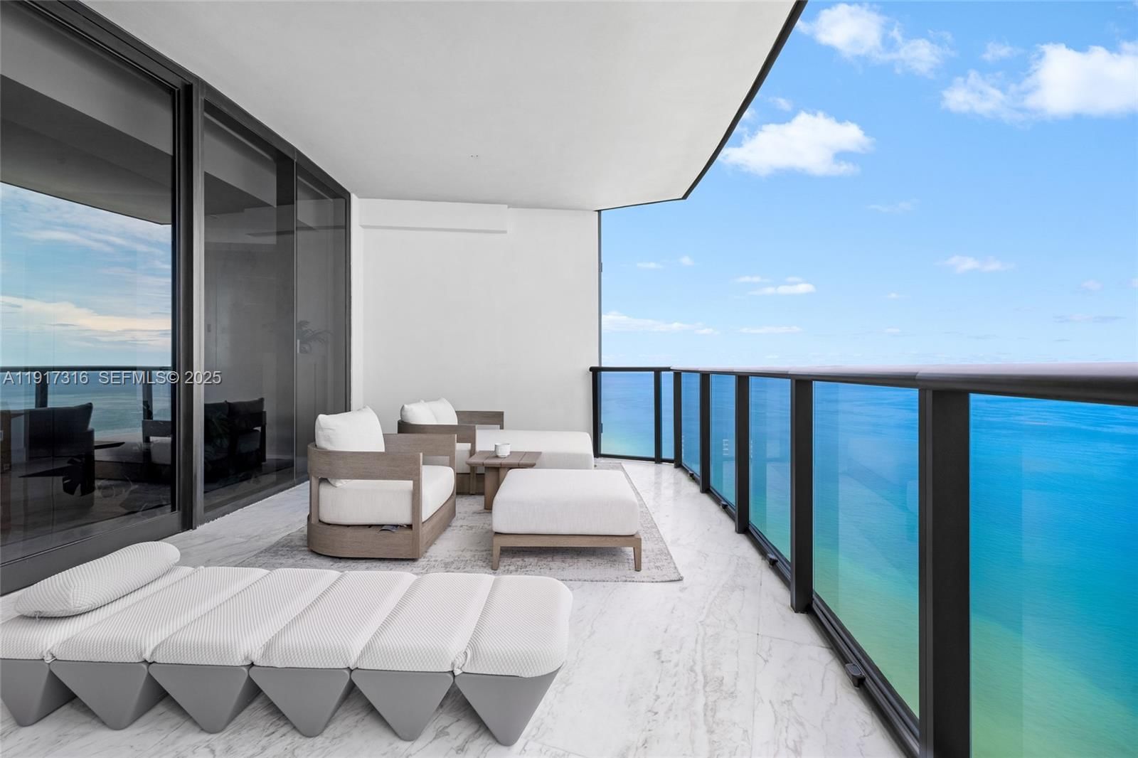 Real estate property located at 18555 Collins Ave #5501, Miami-dade, 18555 Collins Avenue Cond, Sunny Isles Beach, FL
