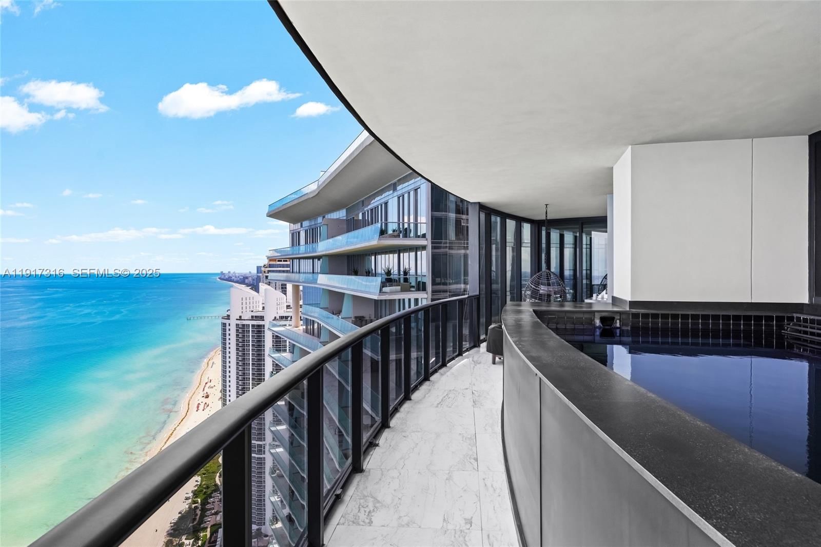 Real estate property located at 18555 Collins Ave #5501, Miami-dade, 18555 Collins Avenue Cond, Sunny Isles Beach, FL