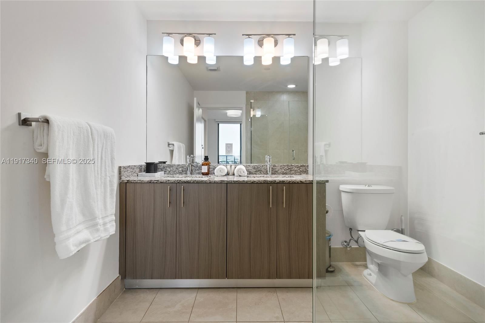 Real estate property located at 5350 84th Ave #909, Miami-dade, 5350 Park Condo, Doral, FL
