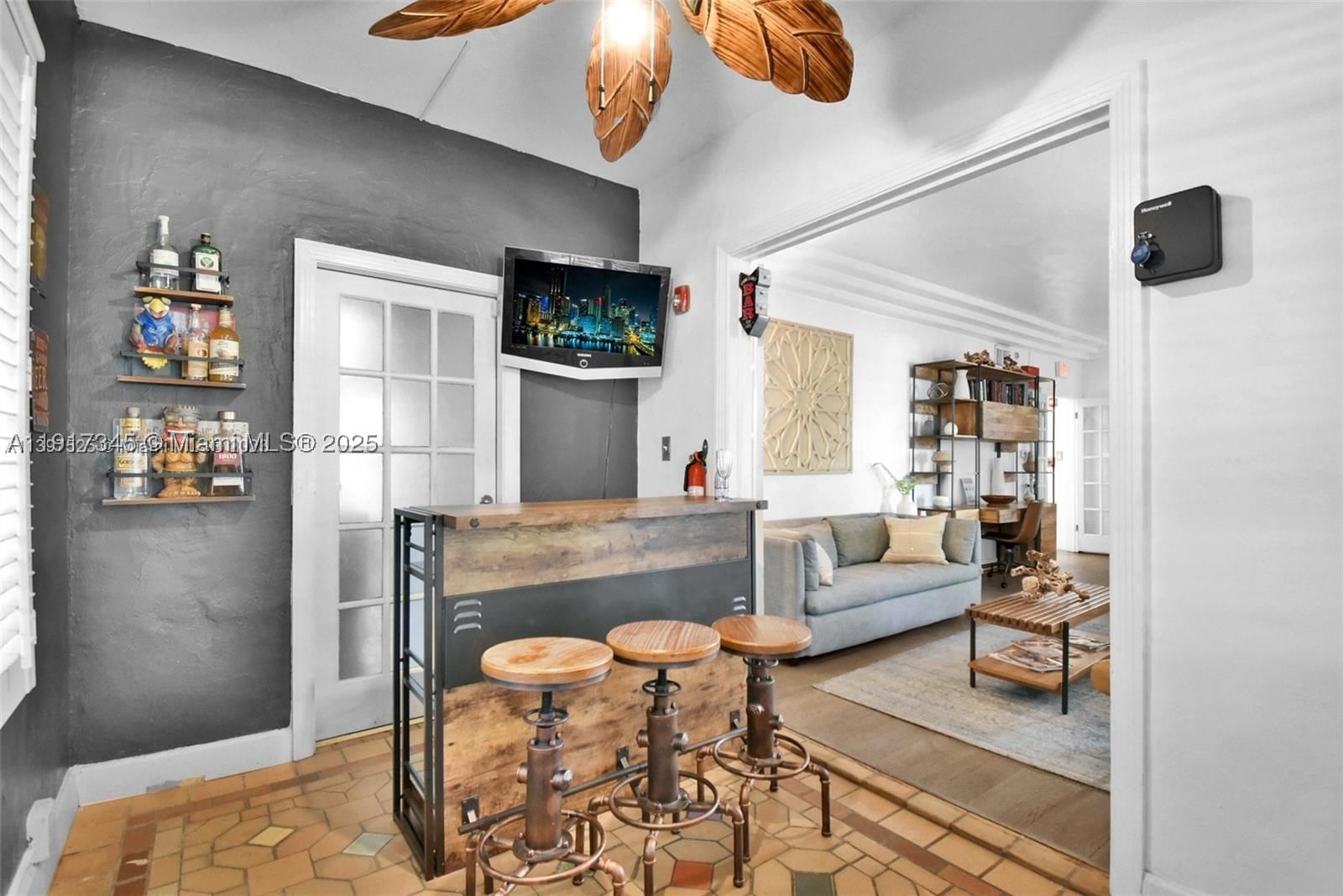 Real estate property located at 1018 Jefferson Ave, Miami-dade, Ocean Beach Addn No 3, Miami Beach, FL