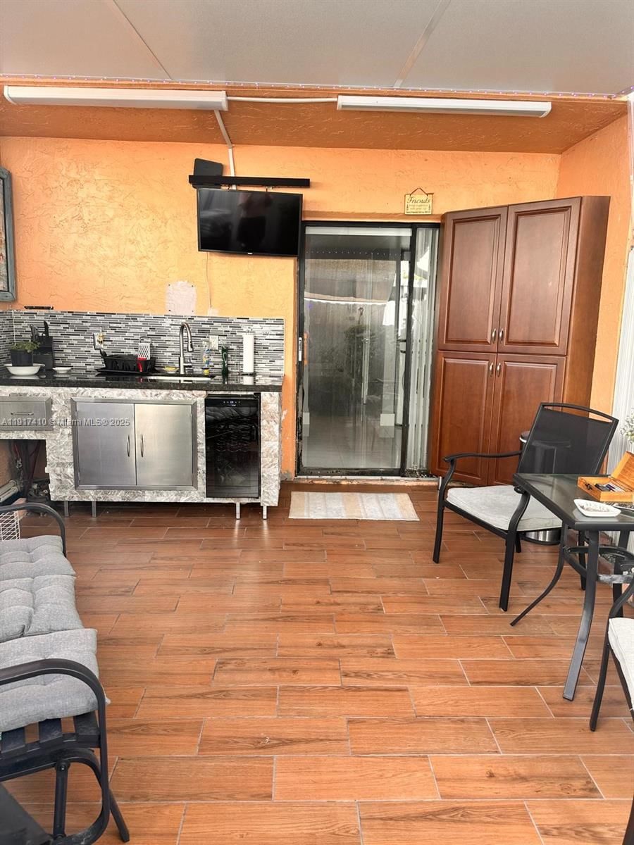Real estate property located at 2211 53rd Pl #2211, Miami-dade, Santamaria Estates Condo, Hialeah, FL