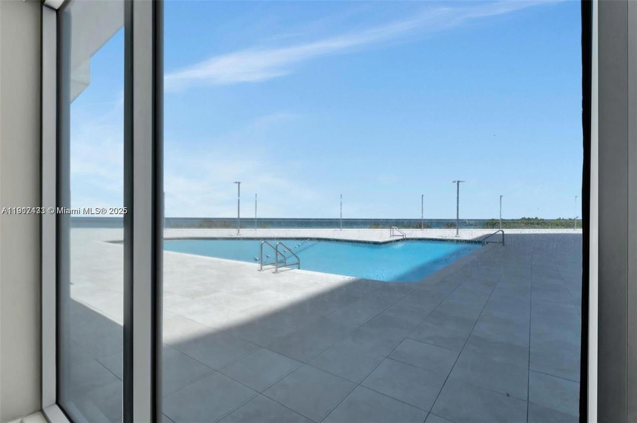 Real estate property located at 7135 Collins Ave #1614, Miami-dade, Burleigh House Condo, Miami Beach, FL