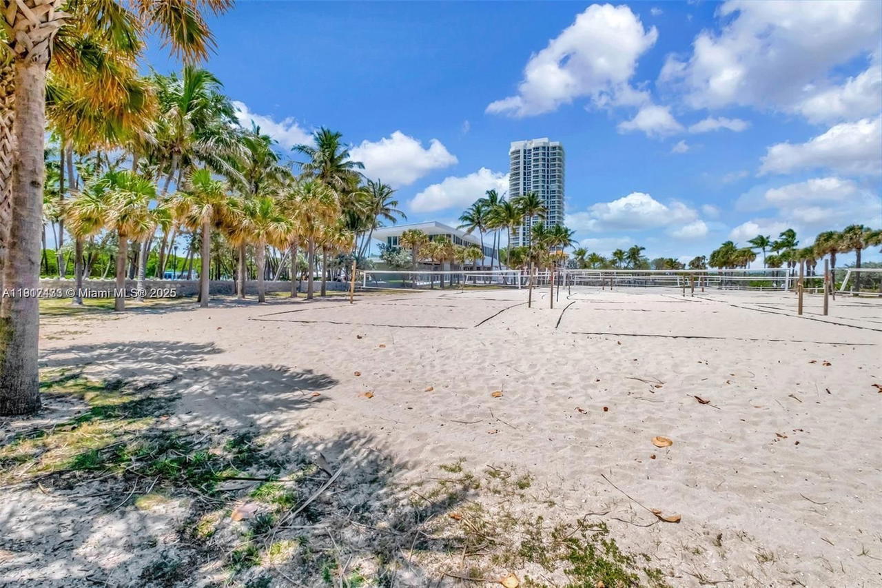Real estate property located at 7135 Collins Ave #1614, Miami-dade, Burleigh House Condo, Miami Beach, FL