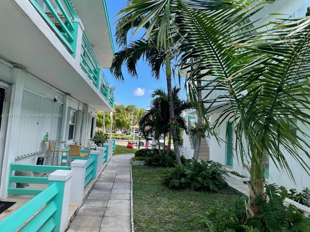 Real estate property located at 6490 Collins Ave #5, Miami-dade, Broadwater Beach Arms I C, Miami Beach, FL
