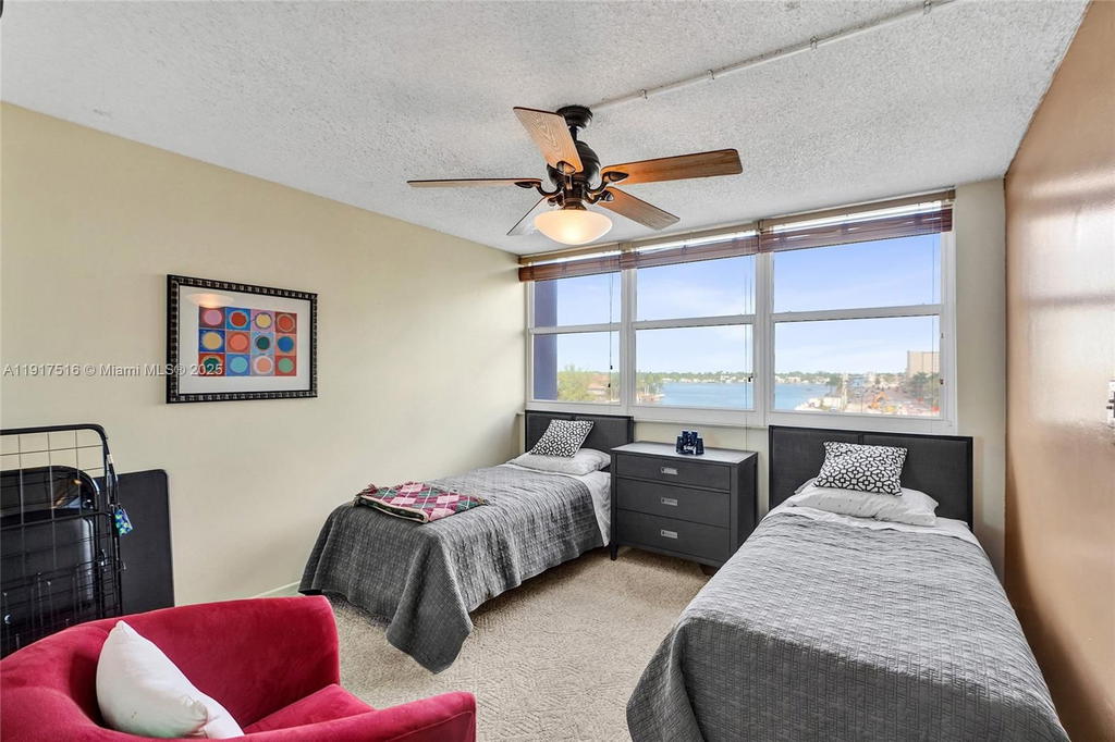 Real estate property located at 1400 Ocean Dr #502, Broward, Trafalgar Towers Condomin, Hollywood, FL