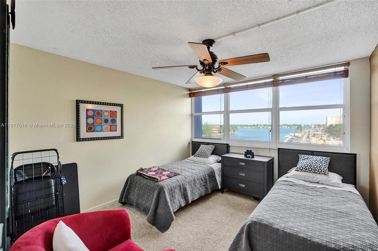 Real estate property located at 1400 Ocean Dr #502, Broward, Trafalgar Towers Condomin, Hollywood, FL