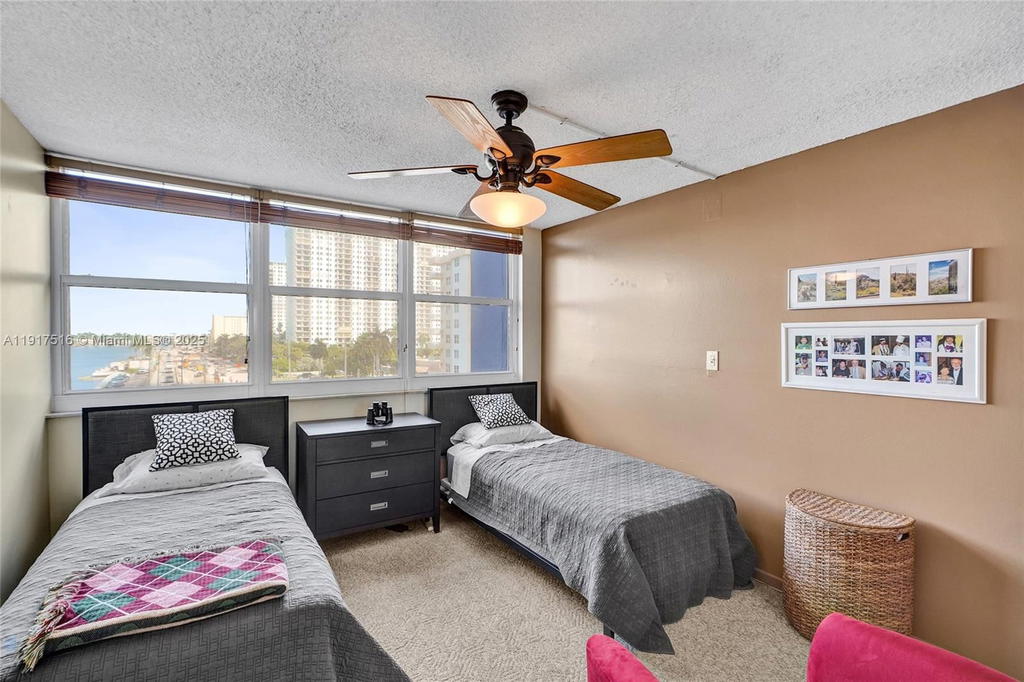 Real estate property located at 1400 Ocean Dr #502, Broward, Trafalgar Towers Condomin, Hollywood, FL