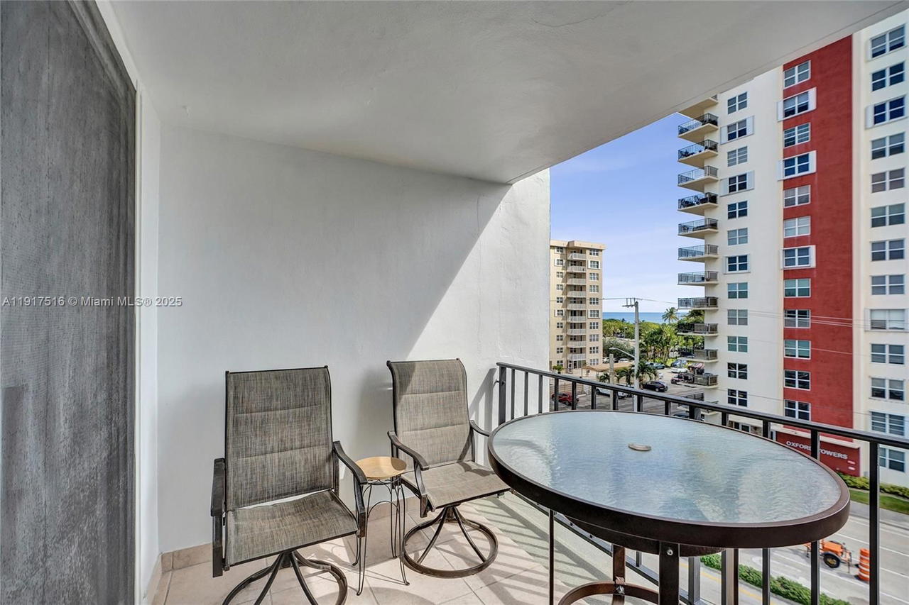 Real estate property located at 1400 Ocean Dr #502, Broward, Trafalgar Towers Condomin, Hollywood, FL