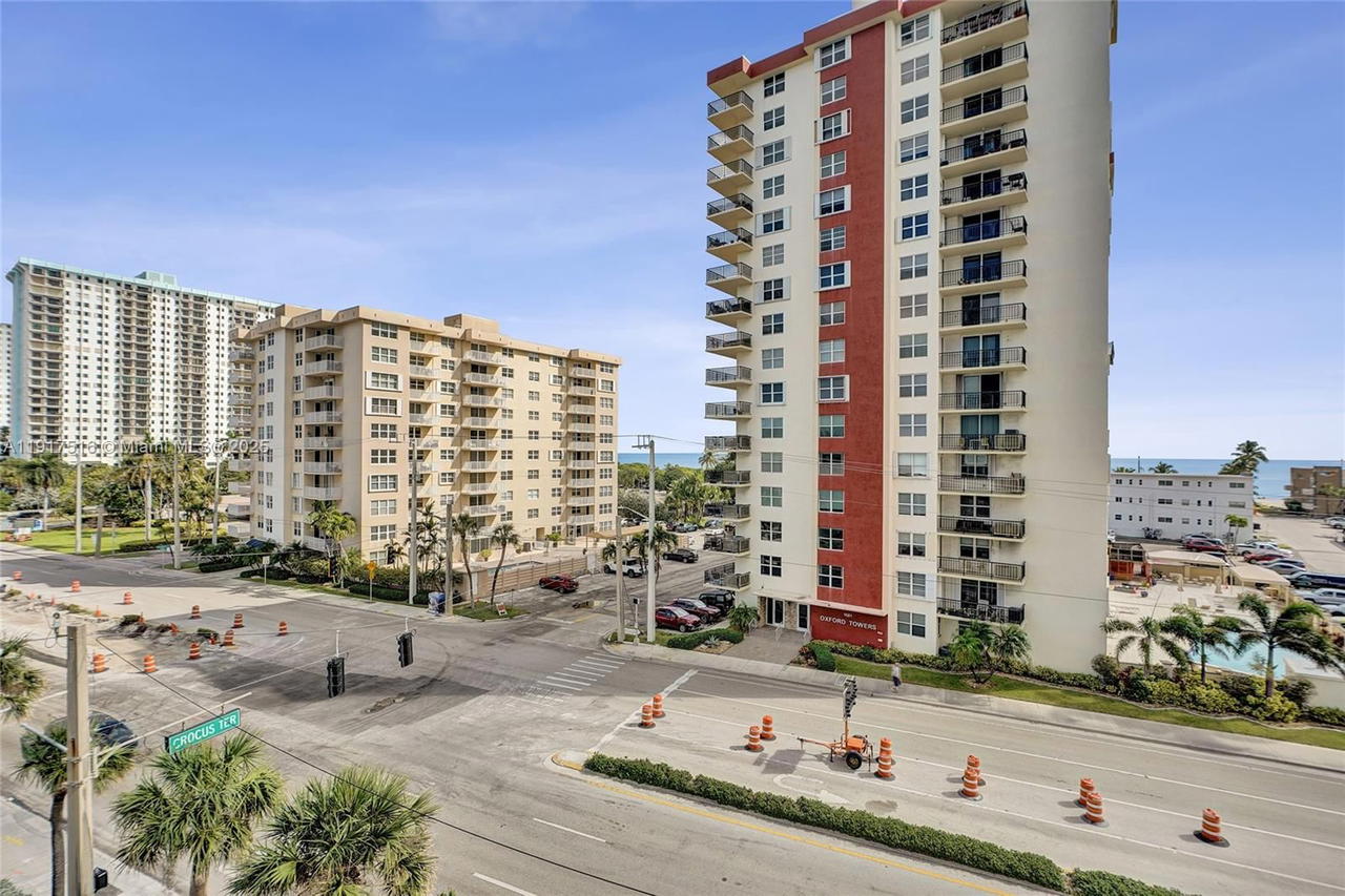 Real estate property located at 1400 Ocean Dr #502, Broward, Trafalgar Towers Condomin, Hollywood, FL