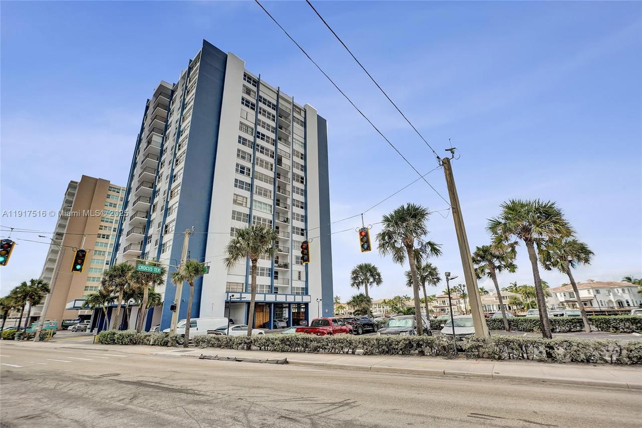 Real estate property located at 1400 Ocean Dr #502, Broward, Trafalgar Towers Condomin, Hollywood, FL