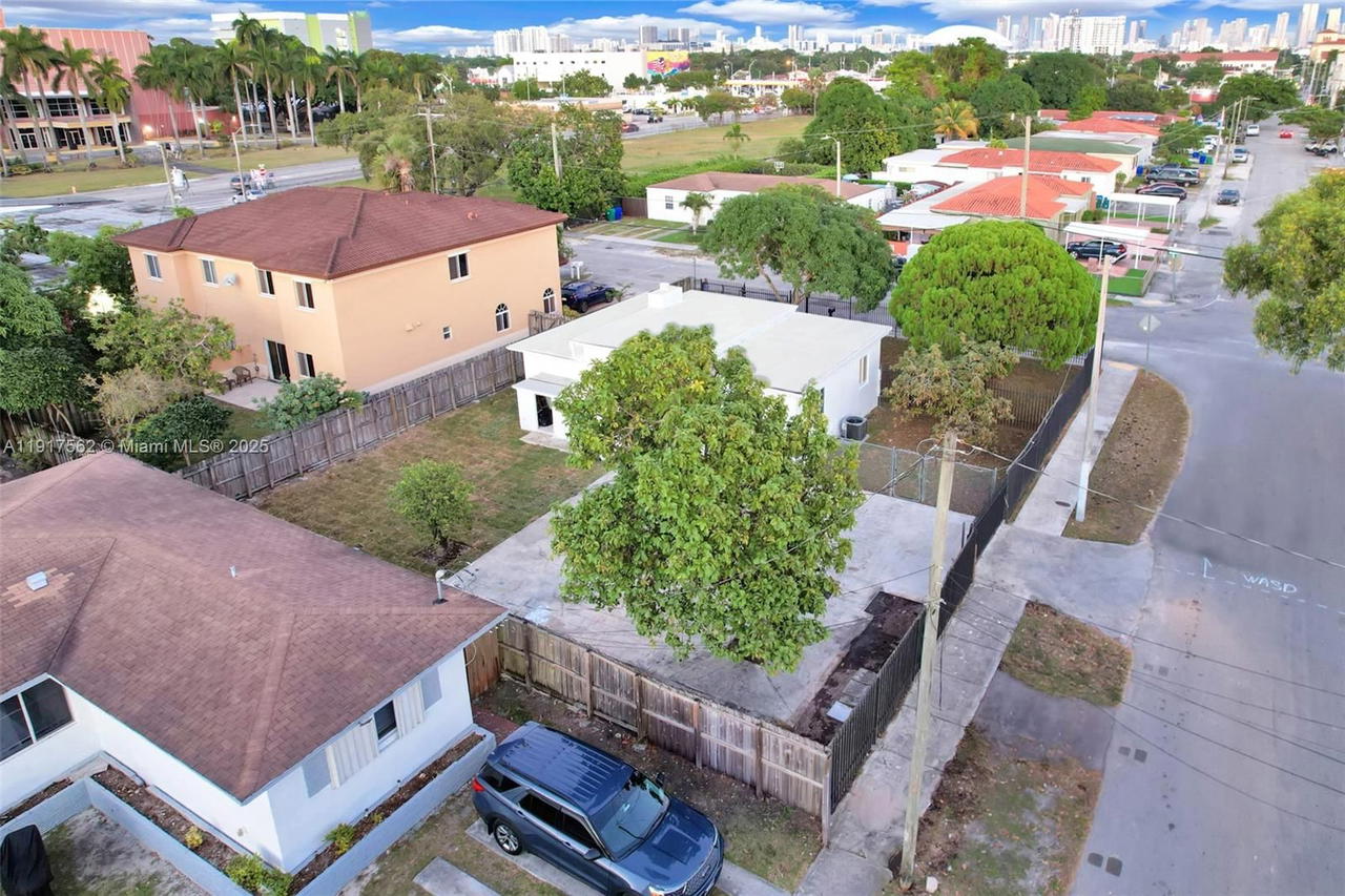 Real estate property located at 88 29th Ave, Miami-dade, Central Park, Miami, FL