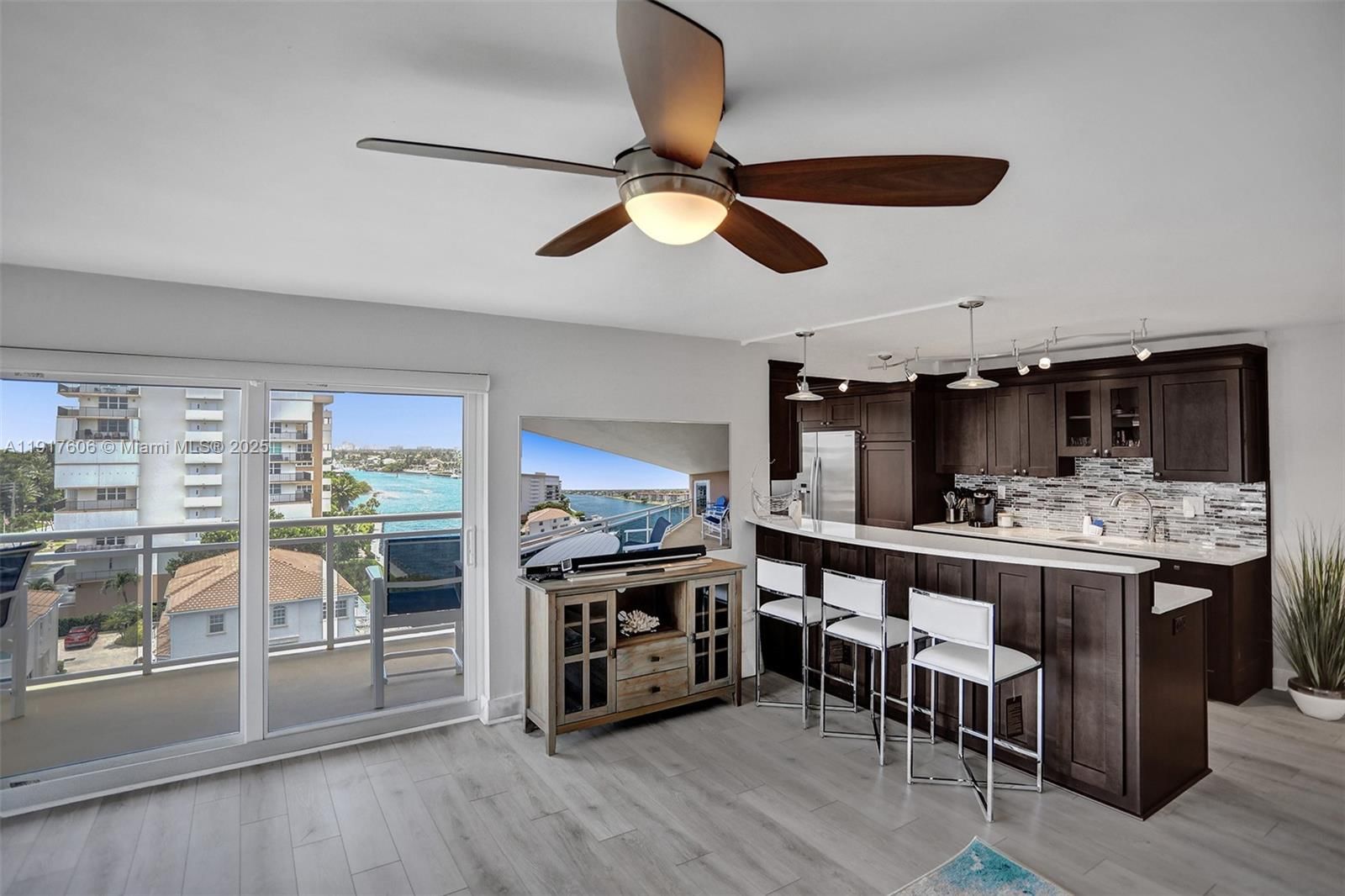 Real estate property located at 1160 Hillsboro Mile #701, Broward, Hillsboro Island House Co, Hillsboro Beach, FL