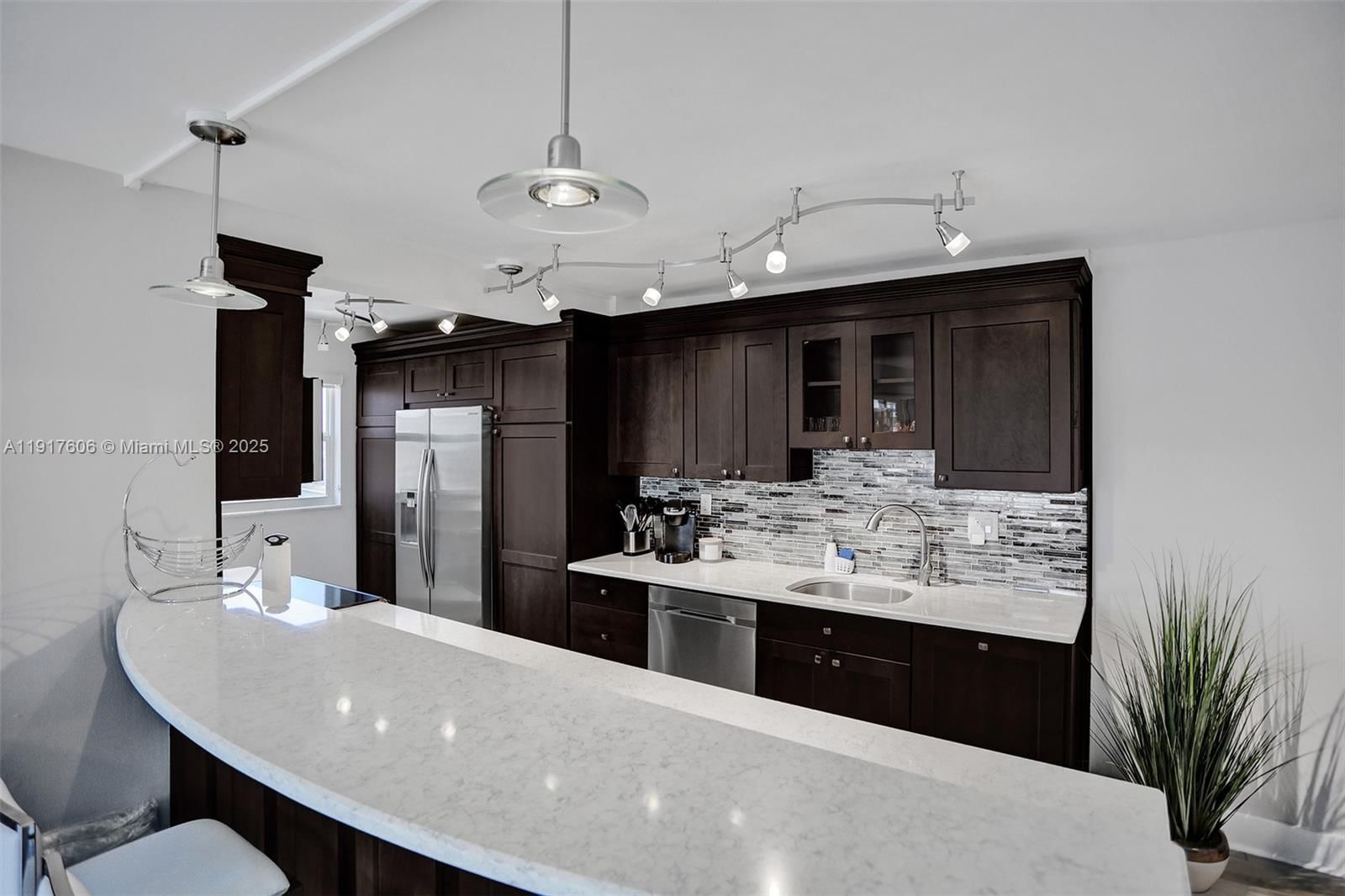 Real estate property located at 1160 Hillsboro Mile #701, Broward, Hillsboro Island House Co, Hillsboro Beach, FL