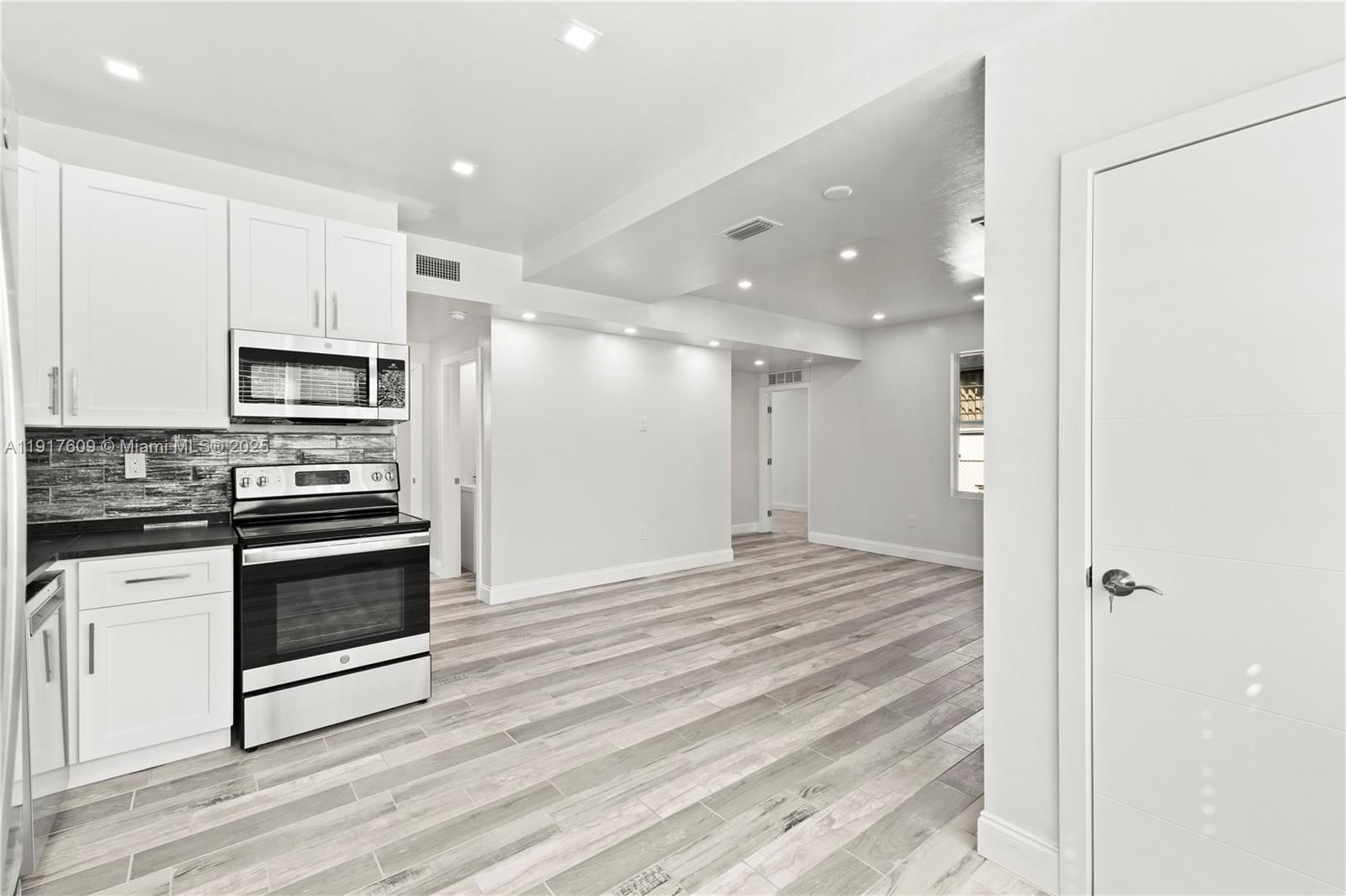 Real estate property located at 5820 3 AVE, Miami-dade, College Park, Miami, FL