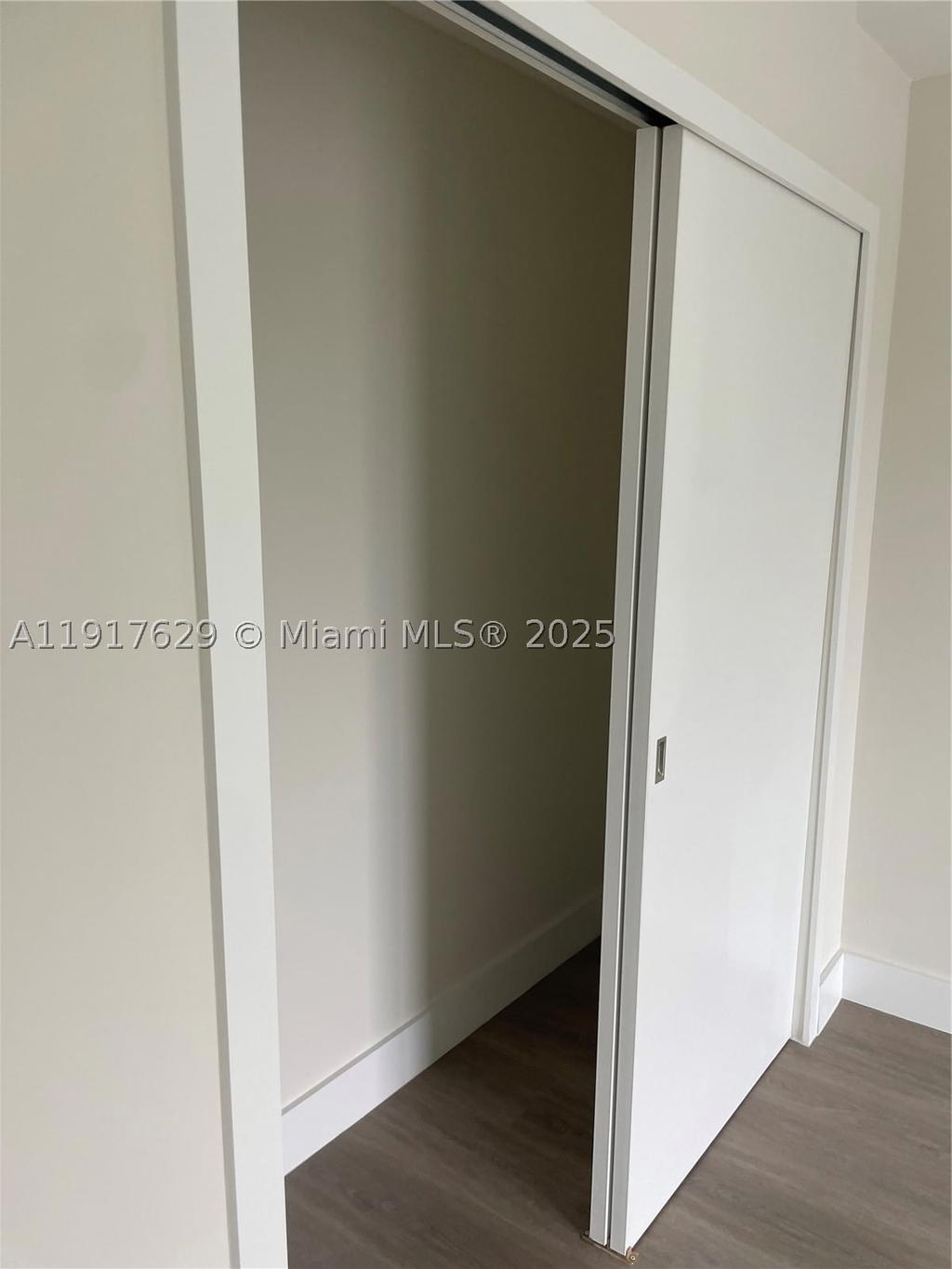 Real estate property located at 1938 Jackson St #403, Broward, Aesthatic Apartments, Hollywood, FL