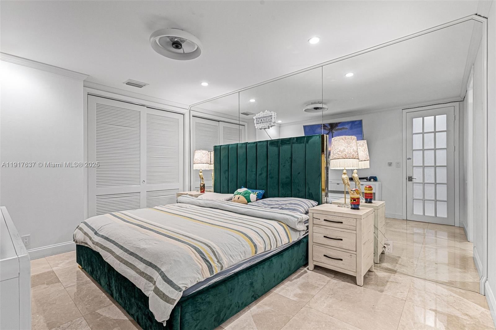 Real estate property located at 6124 Paradise Point Dr #6124, Miami-dade, Royal Harbour Yacht Club, Palmetto Bay, FL