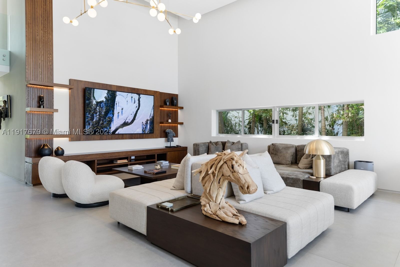 Real estate property located at 1379 Venetian Way, Miami-dade, San Marco, Miami, FL