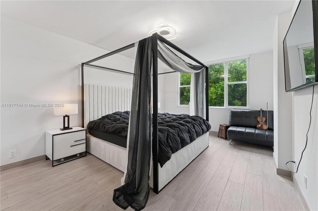 Real estate property located at 4400 Hillcrest Dr #303B, Broward, Hillcrest No 21 Condo, Hollywood, FL