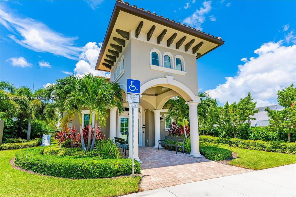 Real estate property located at 4400 Hillcrest Dr #303B, Broward, Hillcrest No 21 Condo, Hollywood, FL