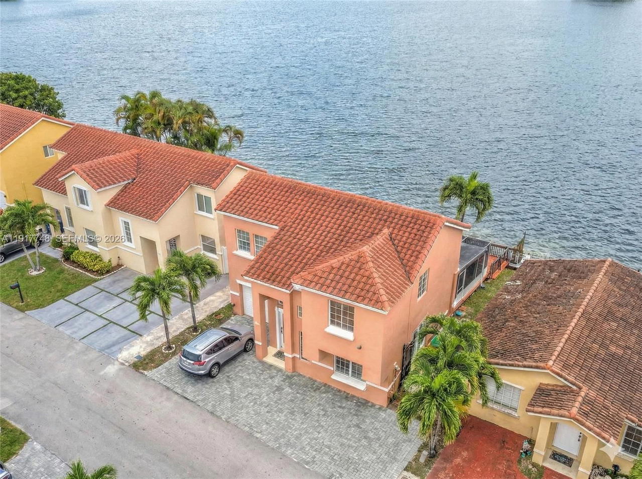 Real estate property located at 815 126th Ct, Miami-dade, Lake Pointe, Miami, FL