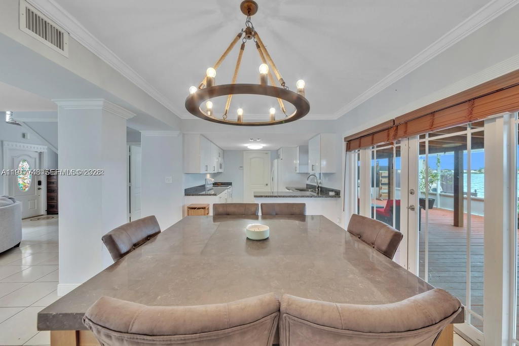 Real estate property located at 815 126th Ct, Miami-dade, Lake Pointe, Miami, FL