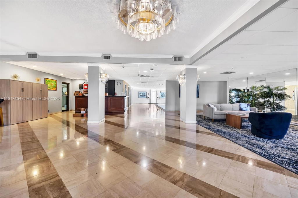 Real estate property located at 3800 Hillcrest Dr #709, Broward, Hillcrest East No 25 Cond, Hollywood, FL