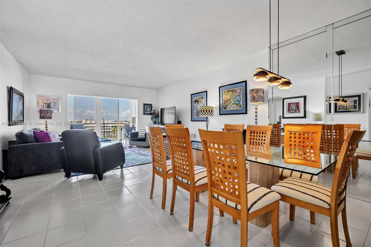 Real estate property located at 3800 Hillcrest Dr #709, Broward, Hillcrest East No 25 Cond, Hollywood, FL