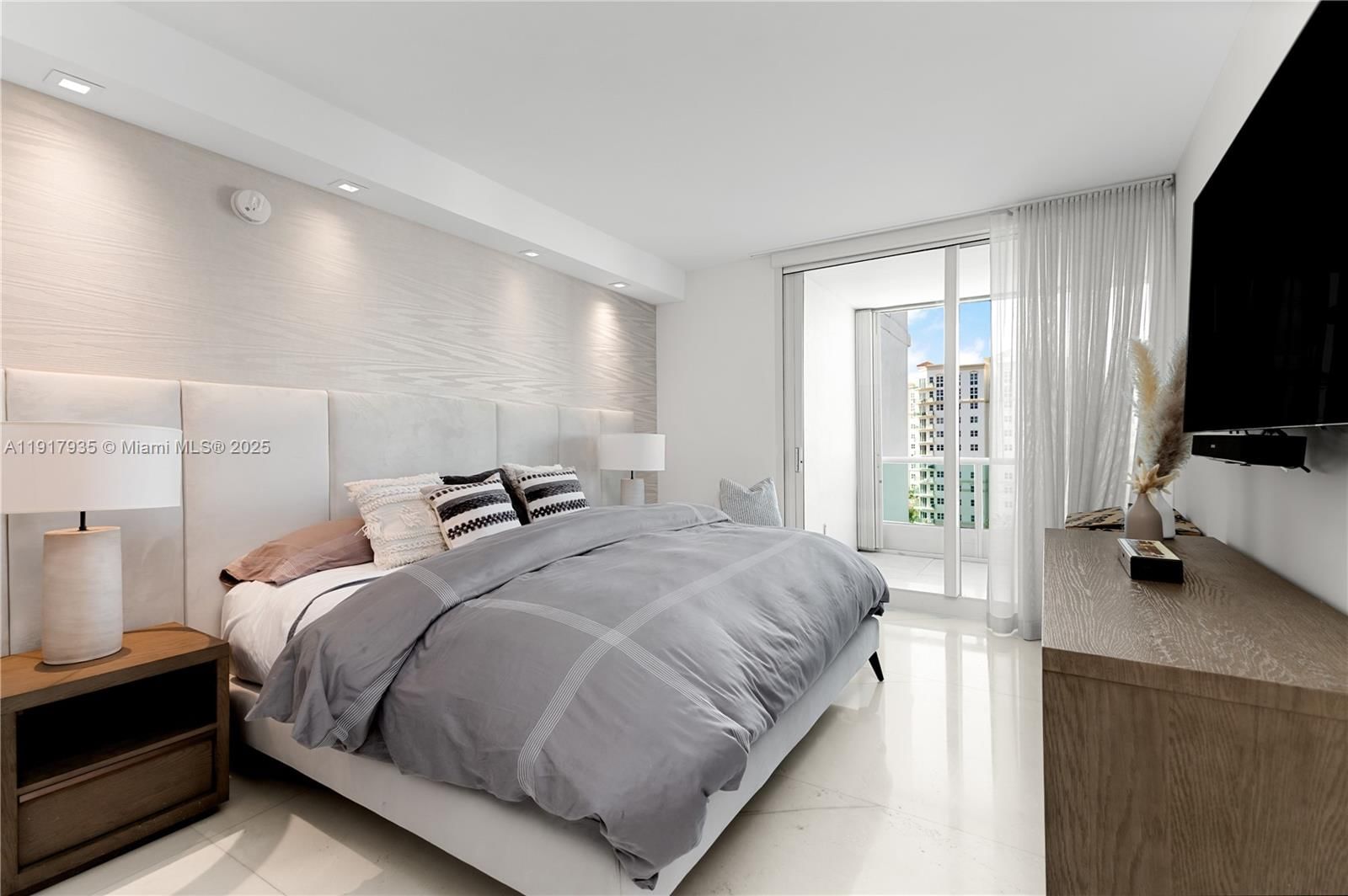 Real estate property located at 19955 38th Ct #1103, Miami-dade, Towers Of Porto Vita-sout, Aventura, FL