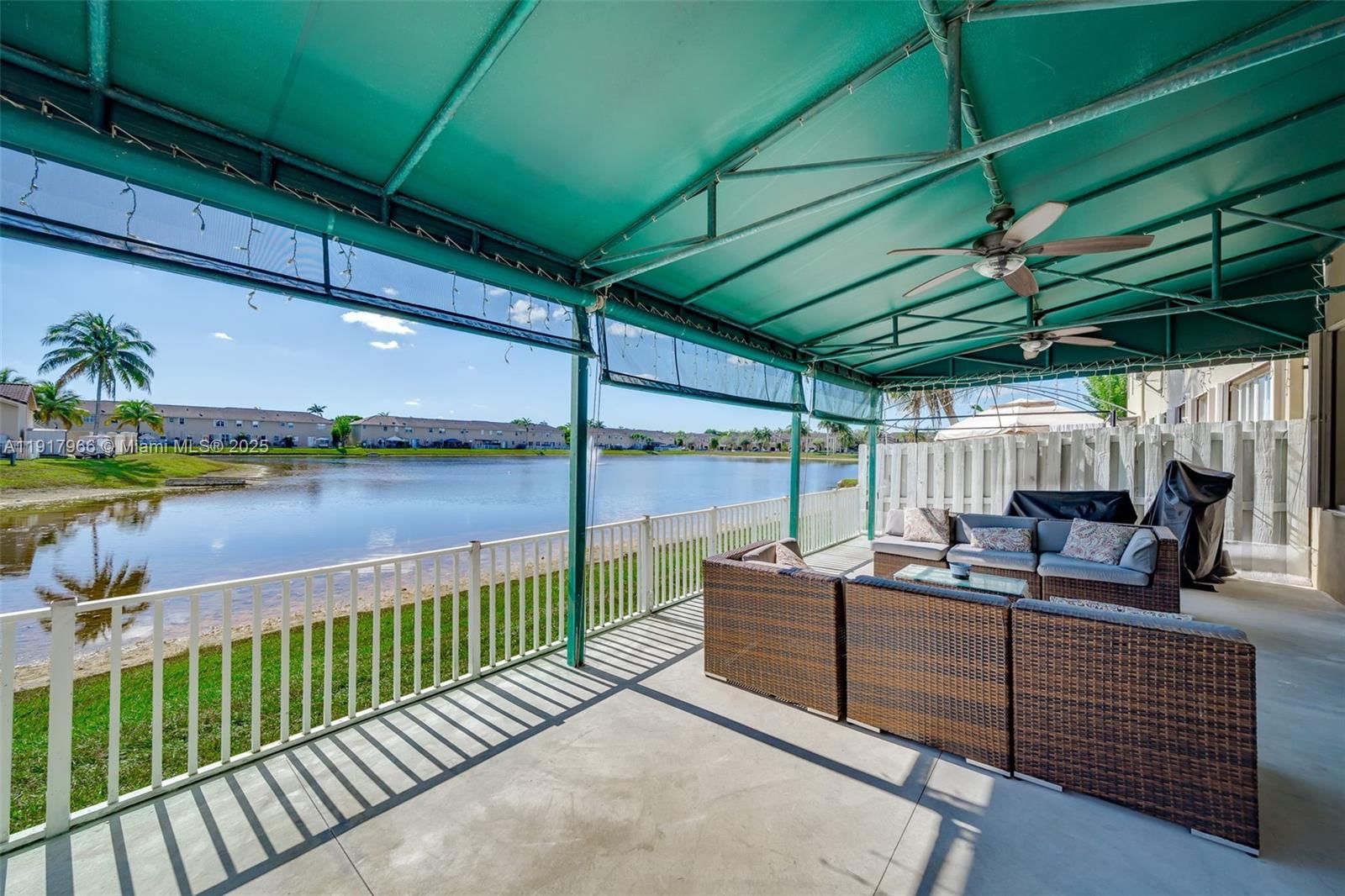 Real estate property located at 15242 8th Way, Miami-dade, Emerald Isles, Miami, FL