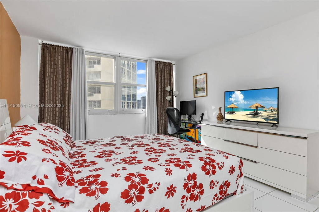 Real estate property located at 3140 Ocean Dr #901, Broward, Parker Tower Condo, Hallandale Beach, FL