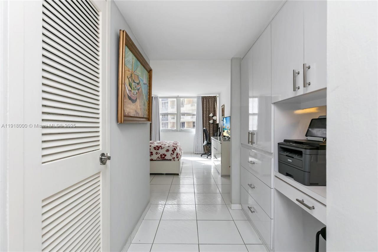 Real estate property located at 3140 Ocean Dr #901, Broward, Parker Tower Condo, Hallandale Beach, FL