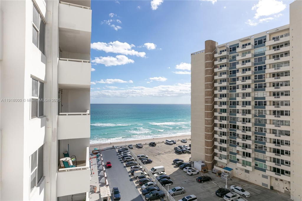 Real estate property located at 3140 Ocean Dr #901, Broward, Parker Tower Condo, Hallandale Beach, FL
