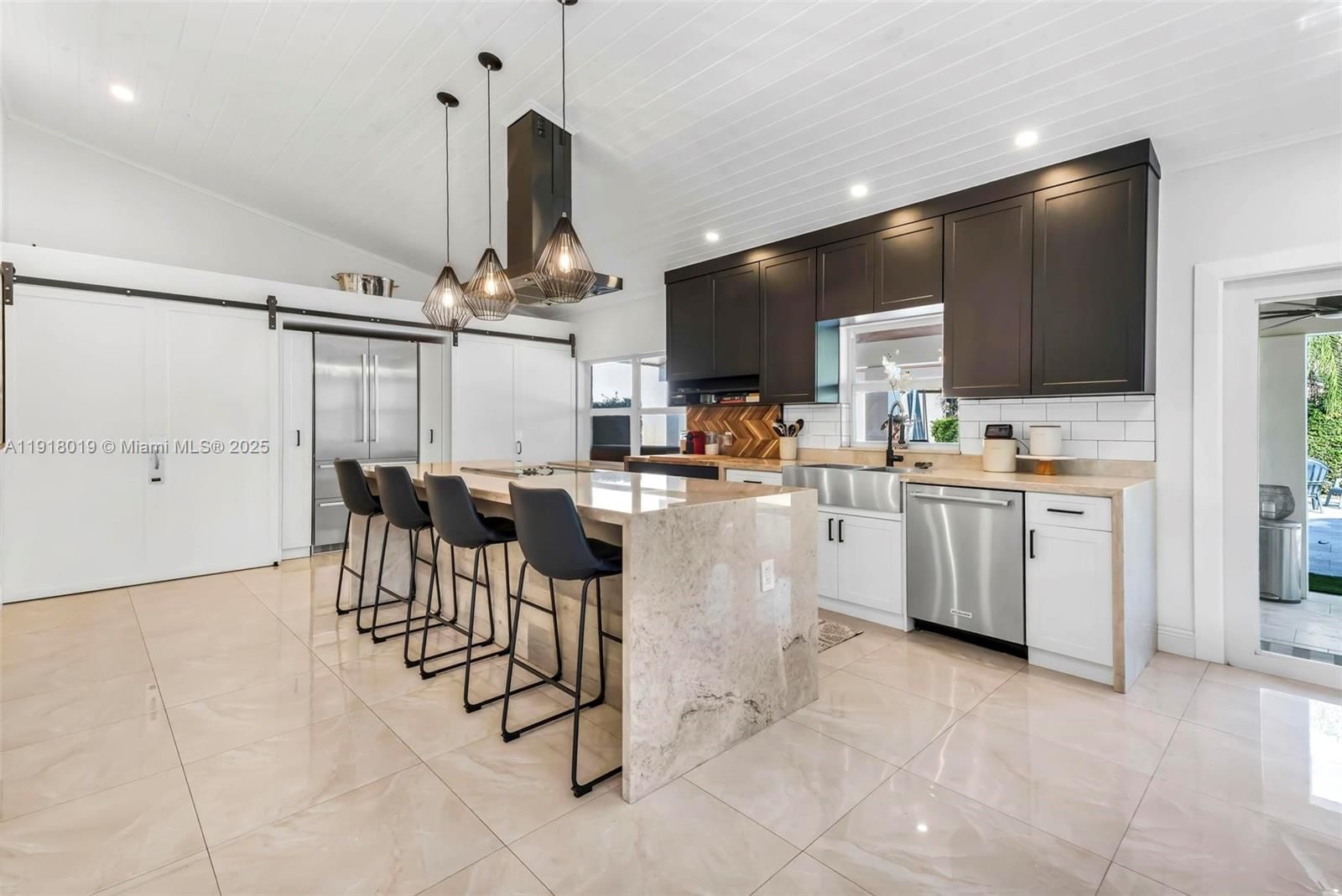 Real estate property located at 9351 118th Pl, Miami-dade, Poinciana At Kendall, Miami, FL