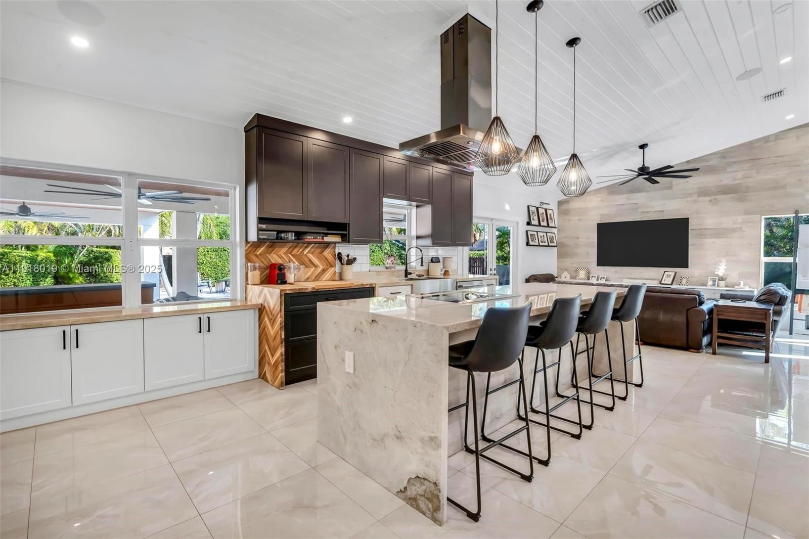 Real estate property located at 9351 118th Pl, Miami-dade, Poinciana At Kendall, Miami, FL
