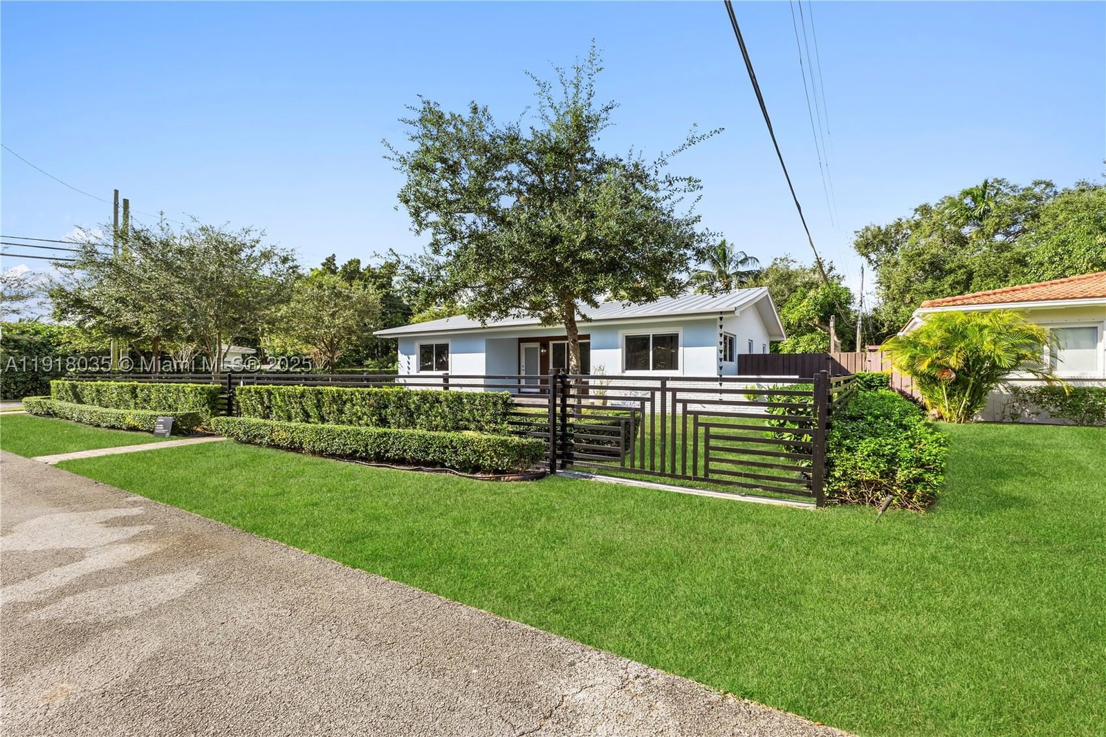 Real estate property located at 8910 9th Ct, Miami-dade, Bayshore Manor, Miami, FL