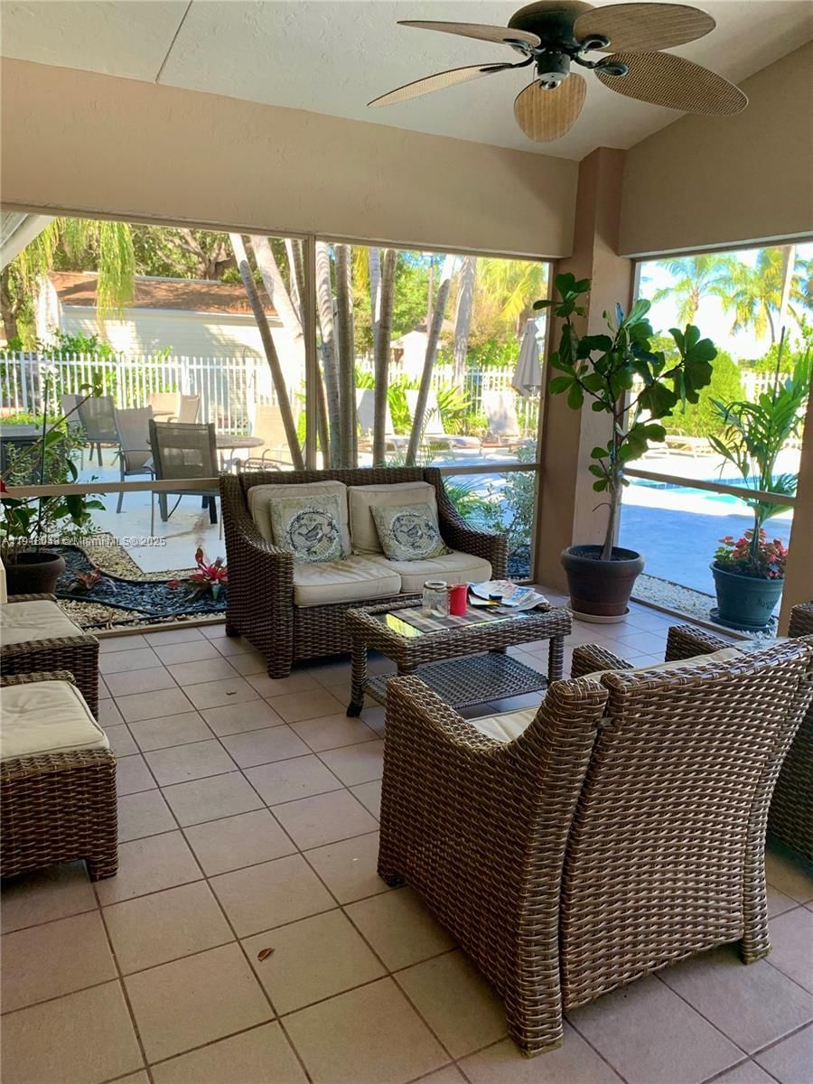 Real estate property located at 614 Executive Center Dr #104, Palm Beach, Lake Place Condo, West Palm Beach, FL