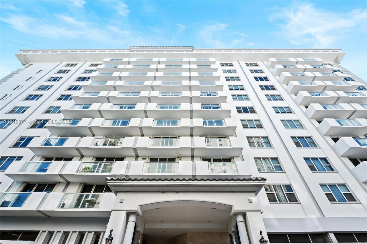 Real estate property located at 9195 Collins Ave PH14, Miami-dade, Carlisle On The Ocean Con, Surfside, FL