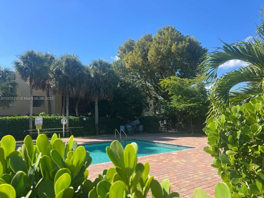 Real estate property located at 721 1st Way B18, Broward, Vizcaya Gardens Condomini, Deerfield Beach, FL