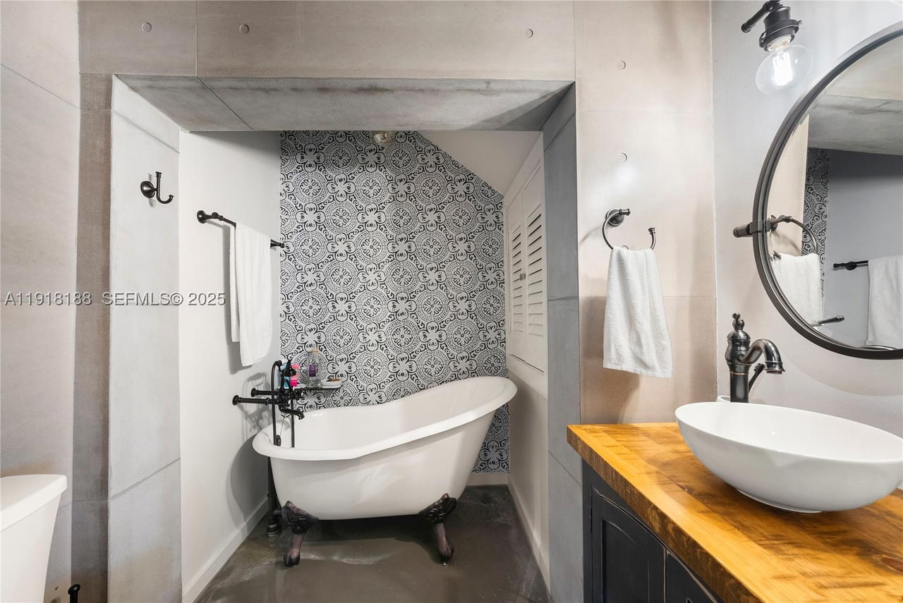 Real estate property located at 1650 16th St, Miami-dade, Seville, Miami, FL