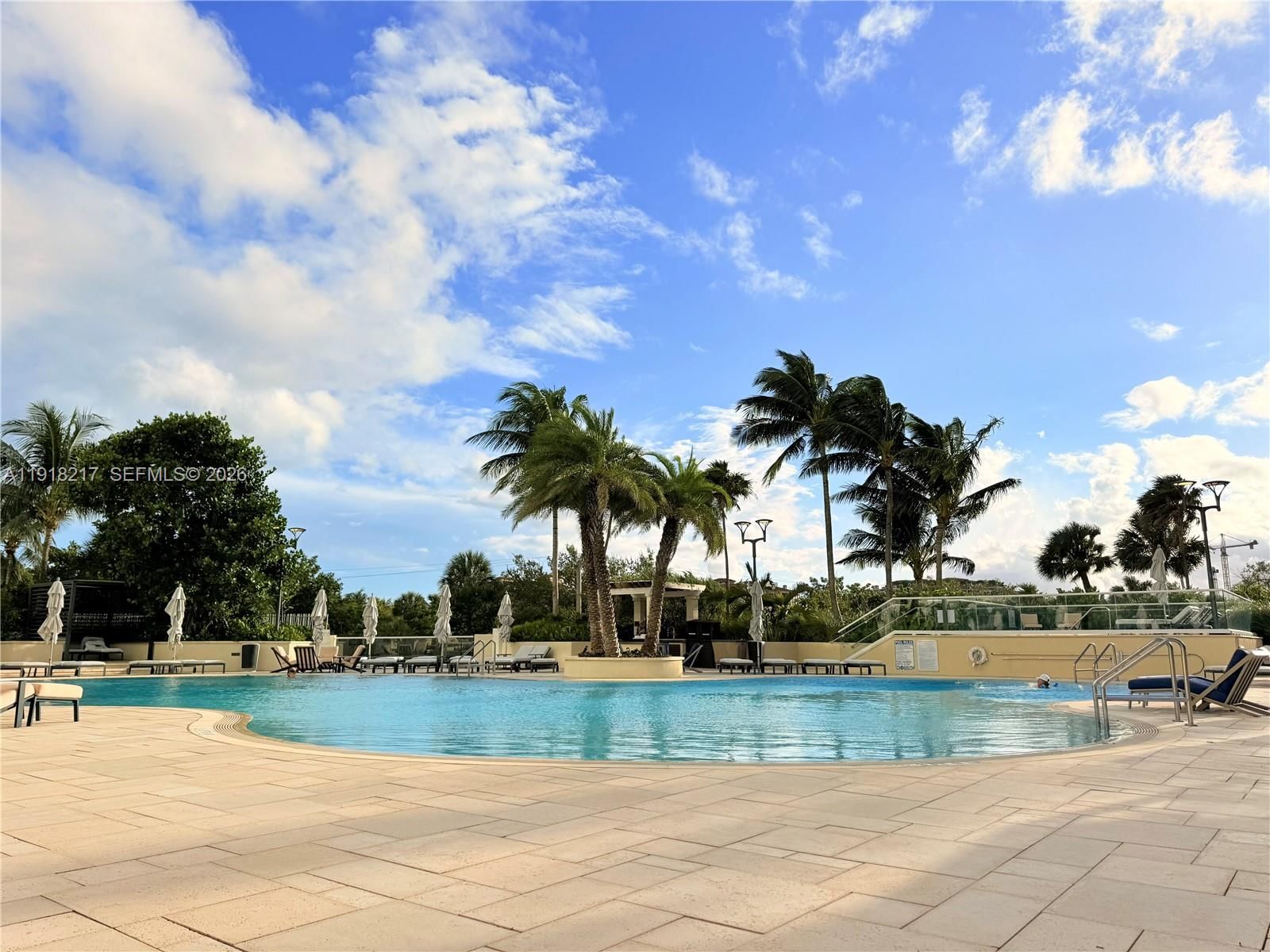 Real estate property located at 300 Pointe Dr #906, Miami-dade, Portofino Tower Condo, Miami Beach, FL